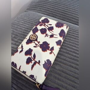 Tory Burch Long Zip Wallet - Floral Design